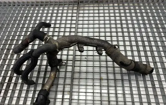 Suzuki Grand Vitara II Engine coolant pipe/hose SZM083-1