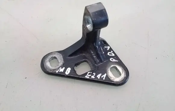 Mercedes-Benz E W211 Front door upper hinge