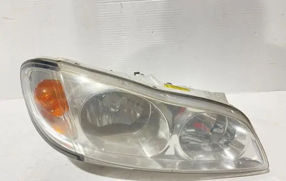 Nissan Maxima Headlight/headlamp