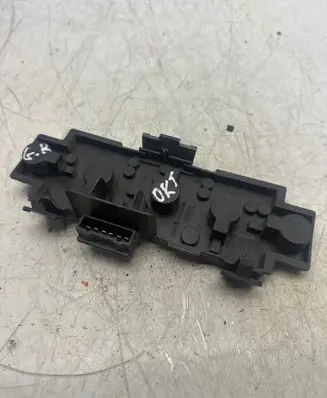 Skoda Octavia Mk2 (1Z) Tail light bulb cover holder 1U6945257