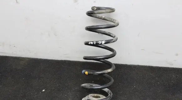 Volkswagen PASSAT CC Rear coil spring