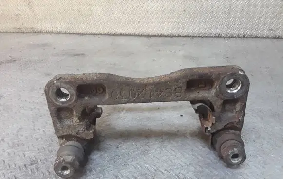 Chevrolet Captiva Brake caliper pad carrier rear 