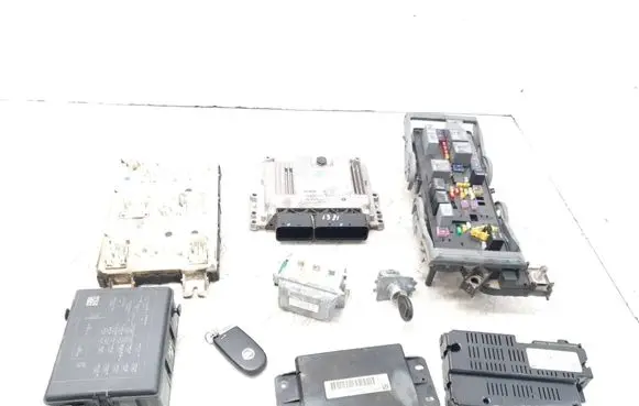 Engine ECU kit and lock set