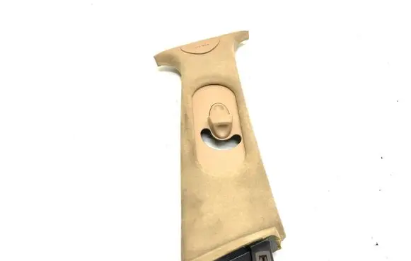 Maserati Quattroporte (B) pillar trim (top) 