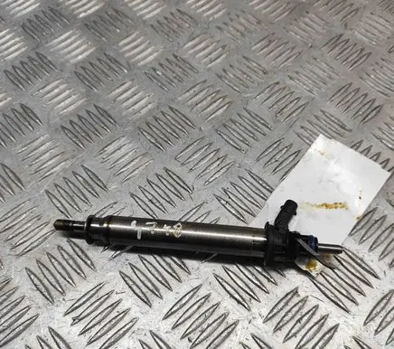 Mercedes-Benz GL X166 Fuel injector 0261500805 A2560705600