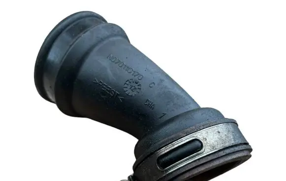 Ford Mondeo MK IV Intercooler hose/pipe N07011C170