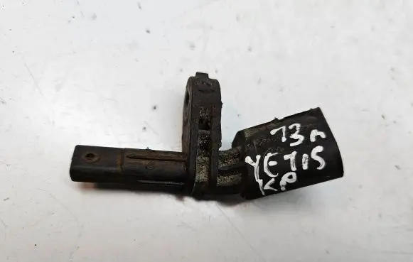 Skoda Yeti (5L) ABS brake wheel speed sensor 10071152713