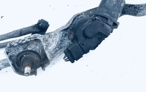 Opel Insignia A Wiper motor