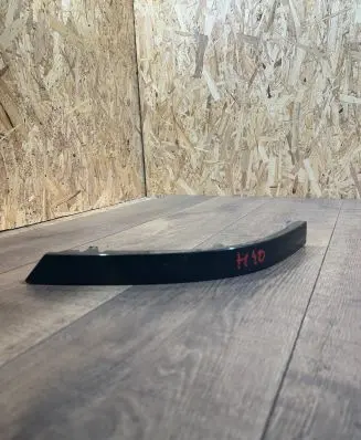 BMW 7 E65 E66 Rear/tail light trim molding 7155446 72758411