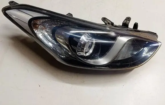 Hyundai i30 Headlight/headlamp 92102A6030T9 92102A6030 92102A6110