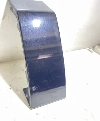 Volvo XC90 Rear/tail light trim molding 30698133