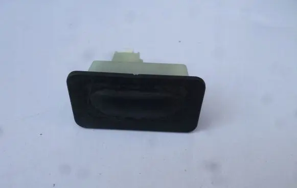 Renault Espace - Grand espace IV Tailgate opening switch 8200000900