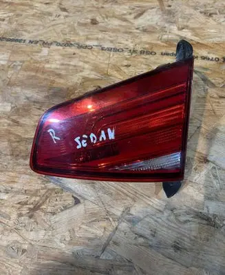 Volkswagen PASSAT B8 Rear/tail lights