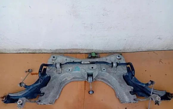 Renault Clio IV Front axle beam 