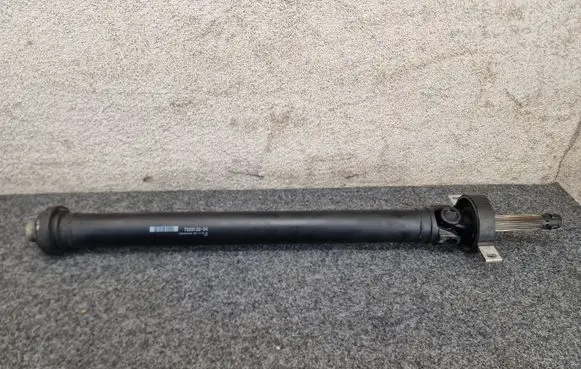 BMW X6 F16 Rear driveshaft/prop shaft 7589128