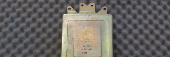 Mitsubishi Lancer Engine control unit/module MD193871 K8T72371 2825