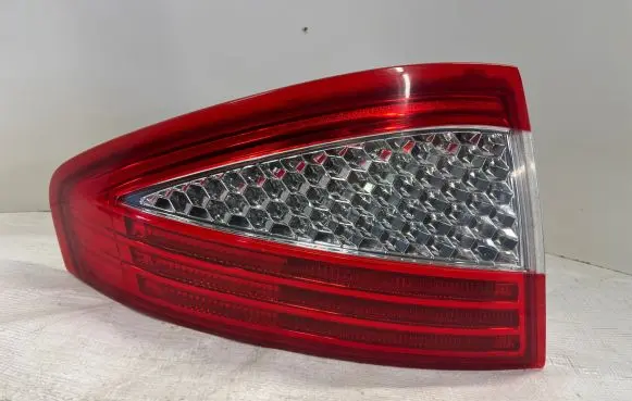 Ford Mondeo MK IV Rear/tail lights 7S7113405A