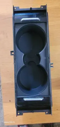 Cup holder front