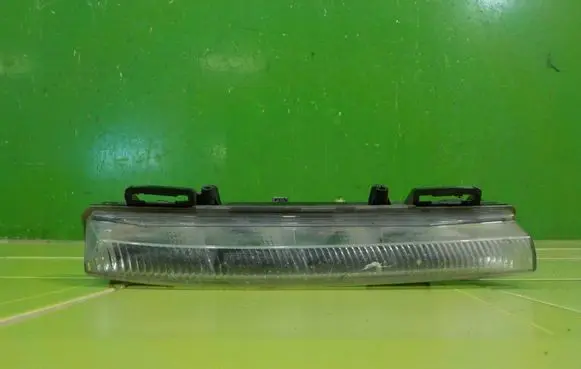 Mercedes-Benz E W212 LED Daytime headlight A2049069000 XP262