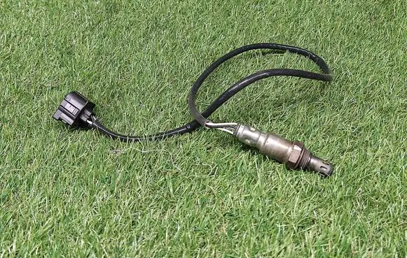 Mercedes-Benz C W204 Lambda probe sensor A0065422218