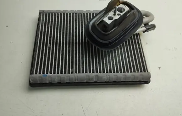 Audi A4 S4 B9 Air conditioning (A/C) radiator (interior) HH017001