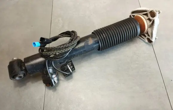 BMW X5 F15 Rear shock absorber/damper 6863177 16081310005