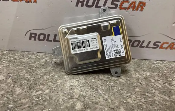 Mercedes-Benz C W204 Headlight ballast module Xenon A1669002800