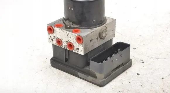 Mazda 3 I ABS Pump 3M512C405AD