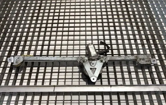 Front door window regulator with motor