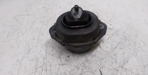 BMW X5 E53 Engine mount bracket