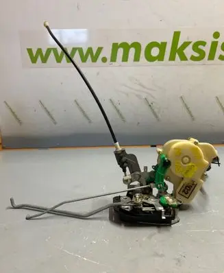 KIA Sorento Front door lock 060713