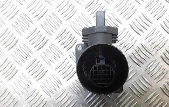 Skoda Octavia Mk2 (1Z) Mass air flow meter 0281002531