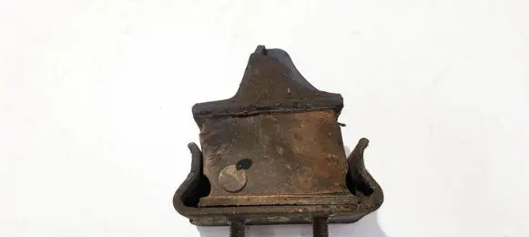 Volkswagen II LT Engine mount bracket 9012412513 742646s1