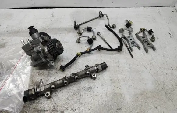 Skoda Octavia Mk3 (5E) Fuel injection system set 04L089B 0340208 0445110477