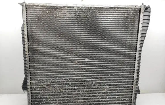 BMW X5 E53 Coolant radiator 7778387 17117778387
