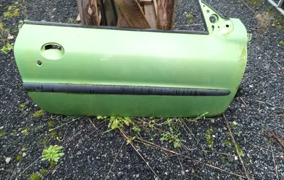 Peugeot 206 CC Door (2 Door Coupe) 