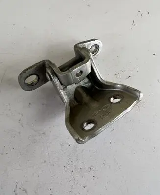 Hyundai Tucson JM Rear door upper hinge