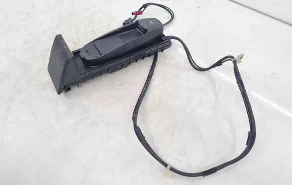 Mercedes-Benz B W245 Phone B67875846 06W07 750022020