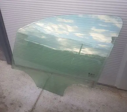 Opel Mokka Sliding door window/glass 
