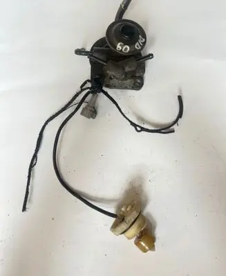 Mitsubishi Pajero Fuel filter housing 1770A126 8K220 306520