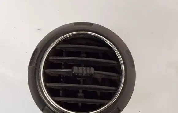 Dashboard side air vent grill/cover trim