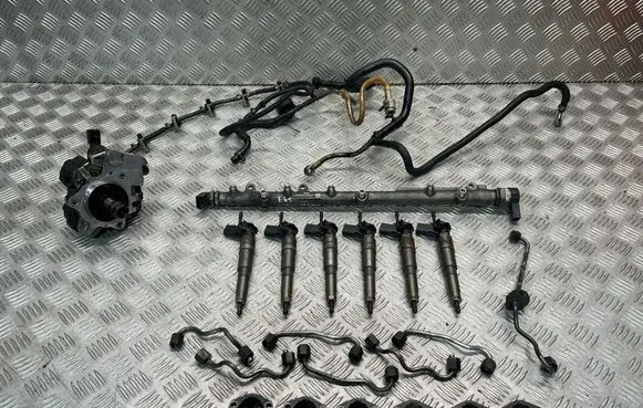 BMW 5 E60 E61 Fuel injection system set 7795514 7798333 7796042