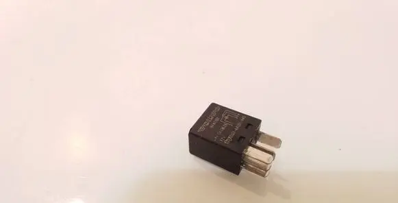 Volvo S60 Other relay 9441161 A4001X40 041962A