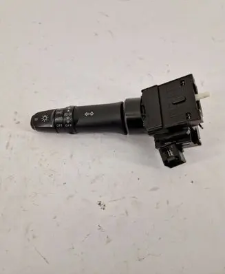 Mitsubishi Outlander Light switch 17G688
