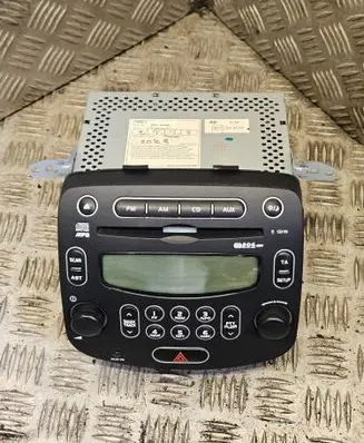 Radio/CD/DVD/GPS head unit