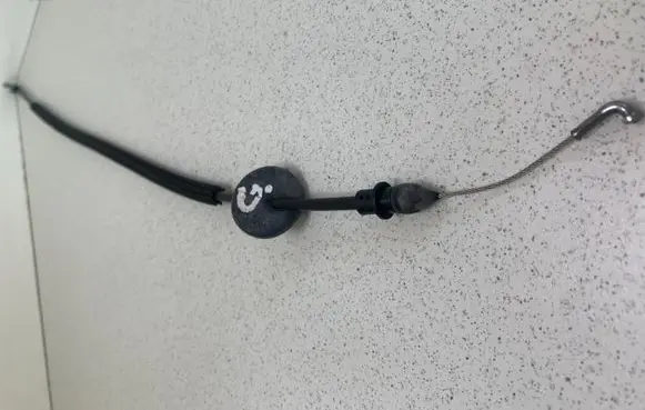 Volkswagen Touran I Rear door cable line 1T0839085A