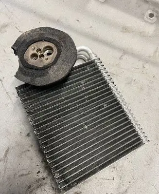 Air conditioning (A/C) radiator (interior)