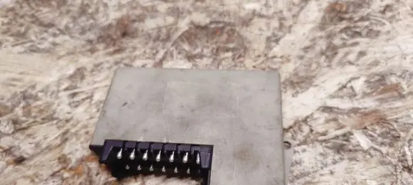 Mercedes-Benz 380 560SEC C126 Sound amplifier