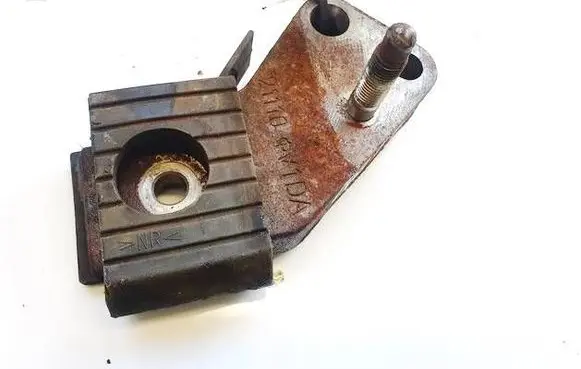 Toyota Yaris Engine mounting bracket 21110V1DA