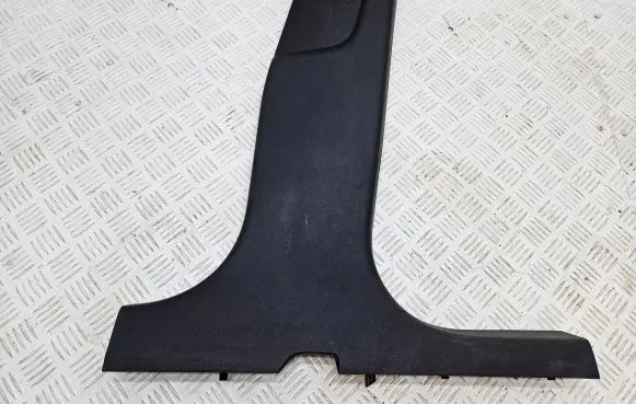 Skoda Yeti (5L) (B) pillar trim (bottom) 5L0867282